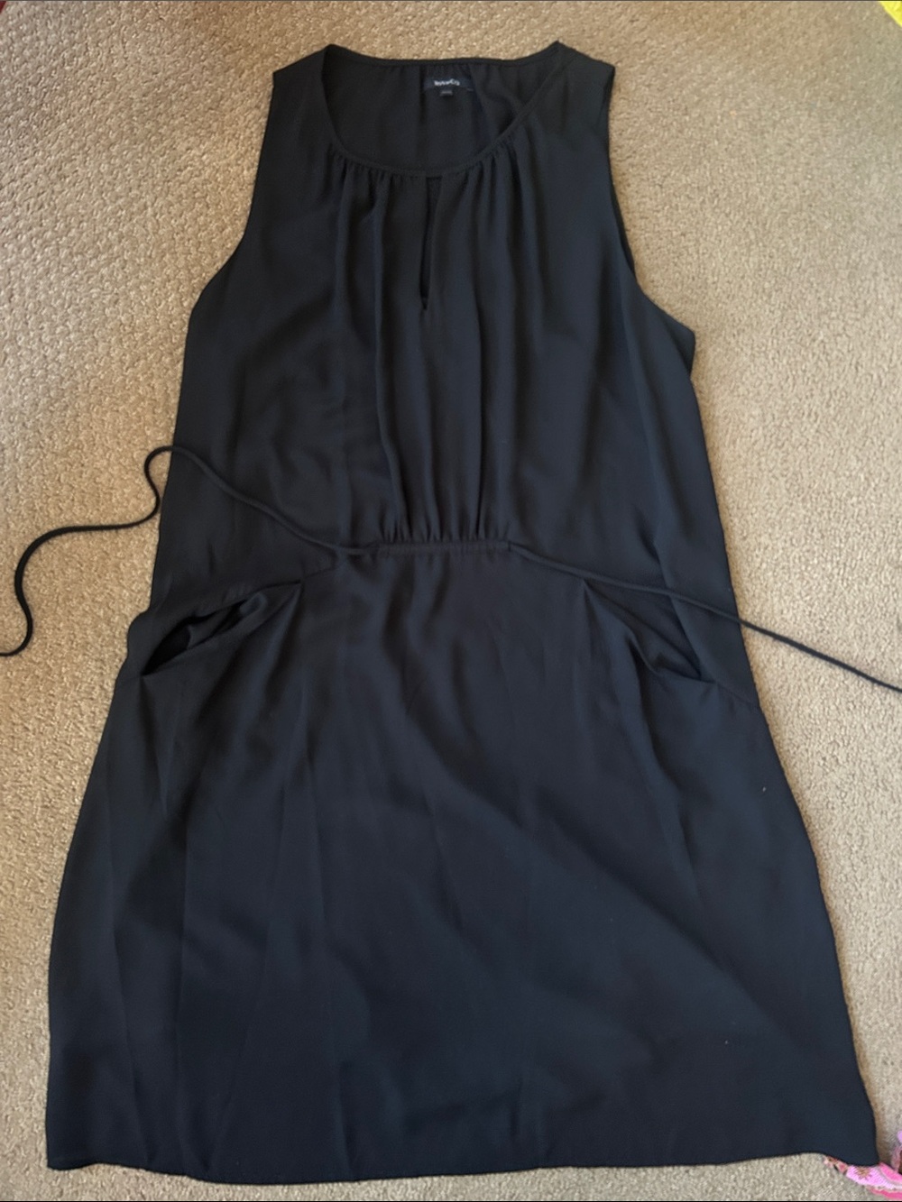 RW&CO. Black Sleeveless Dress with Drawstring Detail